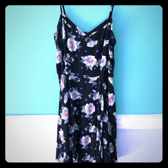 Spaghetti strap dress with flowers and polka dots - Picture 1 of 3